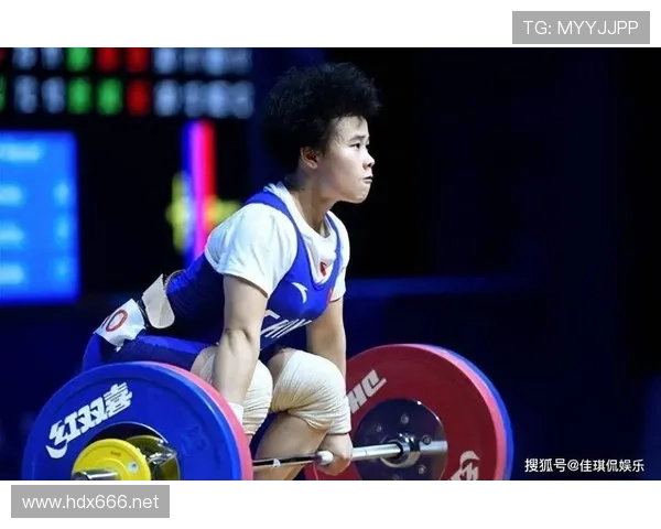 侯志慧今天又是训练到忘了时间，剧本里的女主角都比不上她这毅力！